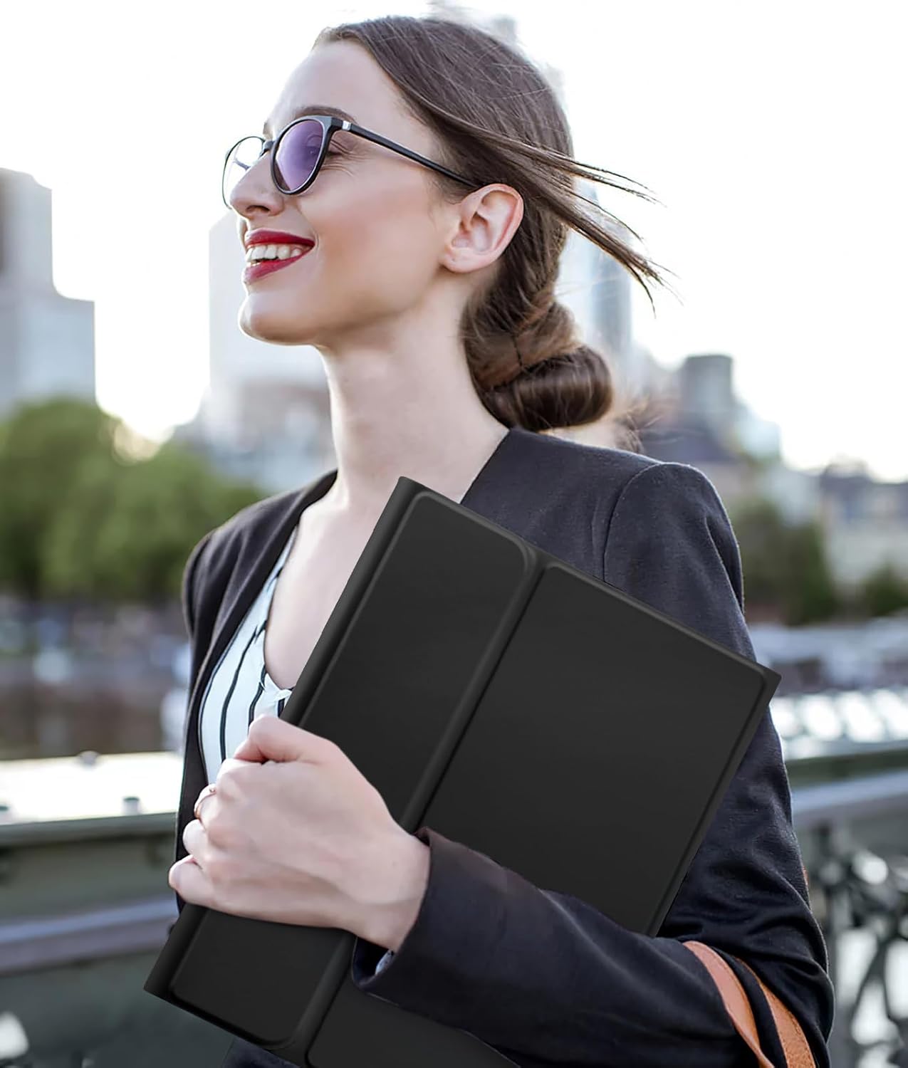 Compatible with iPad 10th Generation Case with Keyboard 7 Color Backlit Detachable Wireless Keyboard Case Cover with Touchpad for Apple iPad 10th Gen 10.9 inch